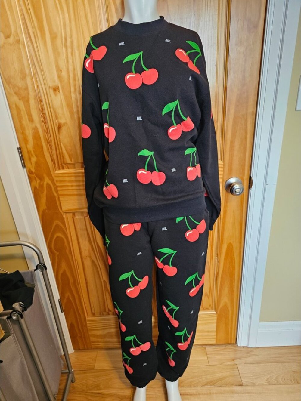 💙 16. Melody Ehsani Women's Size Small Cherry Sweatsuit Set